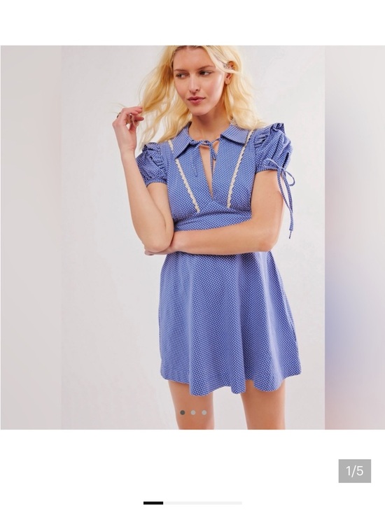 Free People Dresses & Skirts - Free People Blue Polka Dot Puff Sleeve Mini Dress